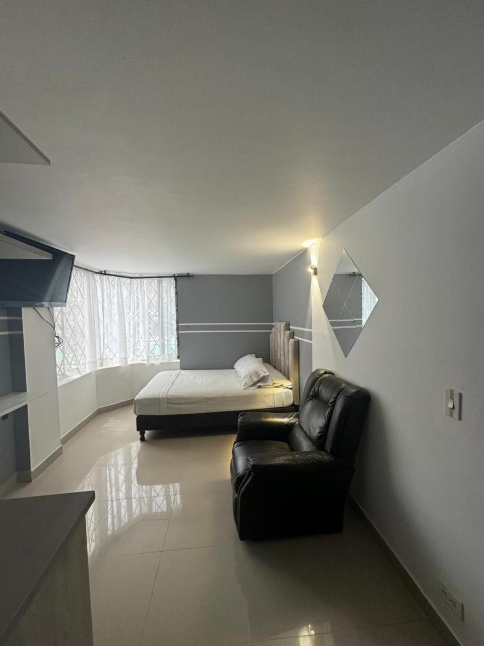 Apartahotel Bogota Gran Marquez, Apartaestudios Y Habitaciones Zewnętrze zdjęcie