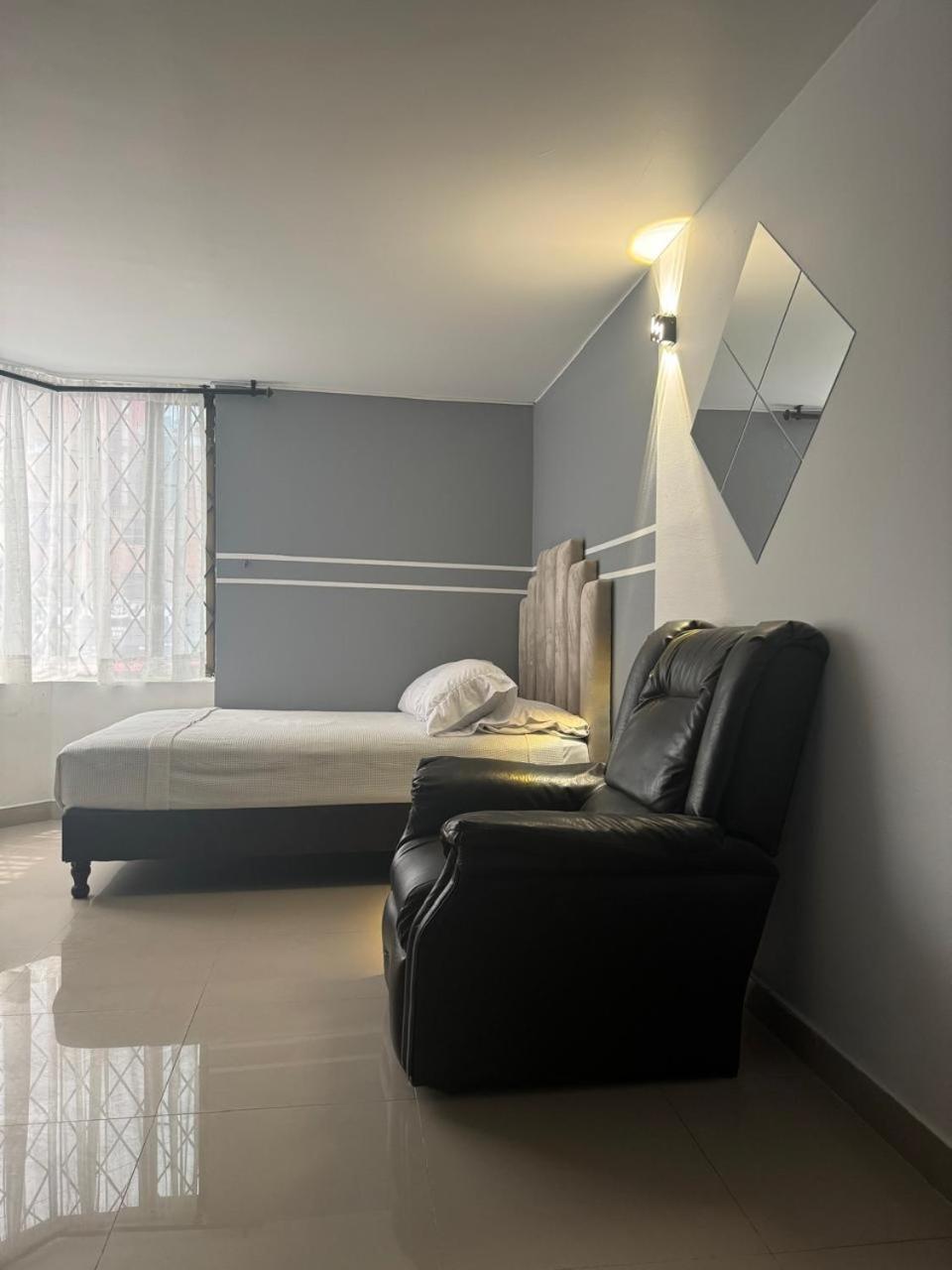 Apartahotel Bogota Gran Marquez, Apartaestudios Y Habitaciones Zewnętrze zdjęcie
