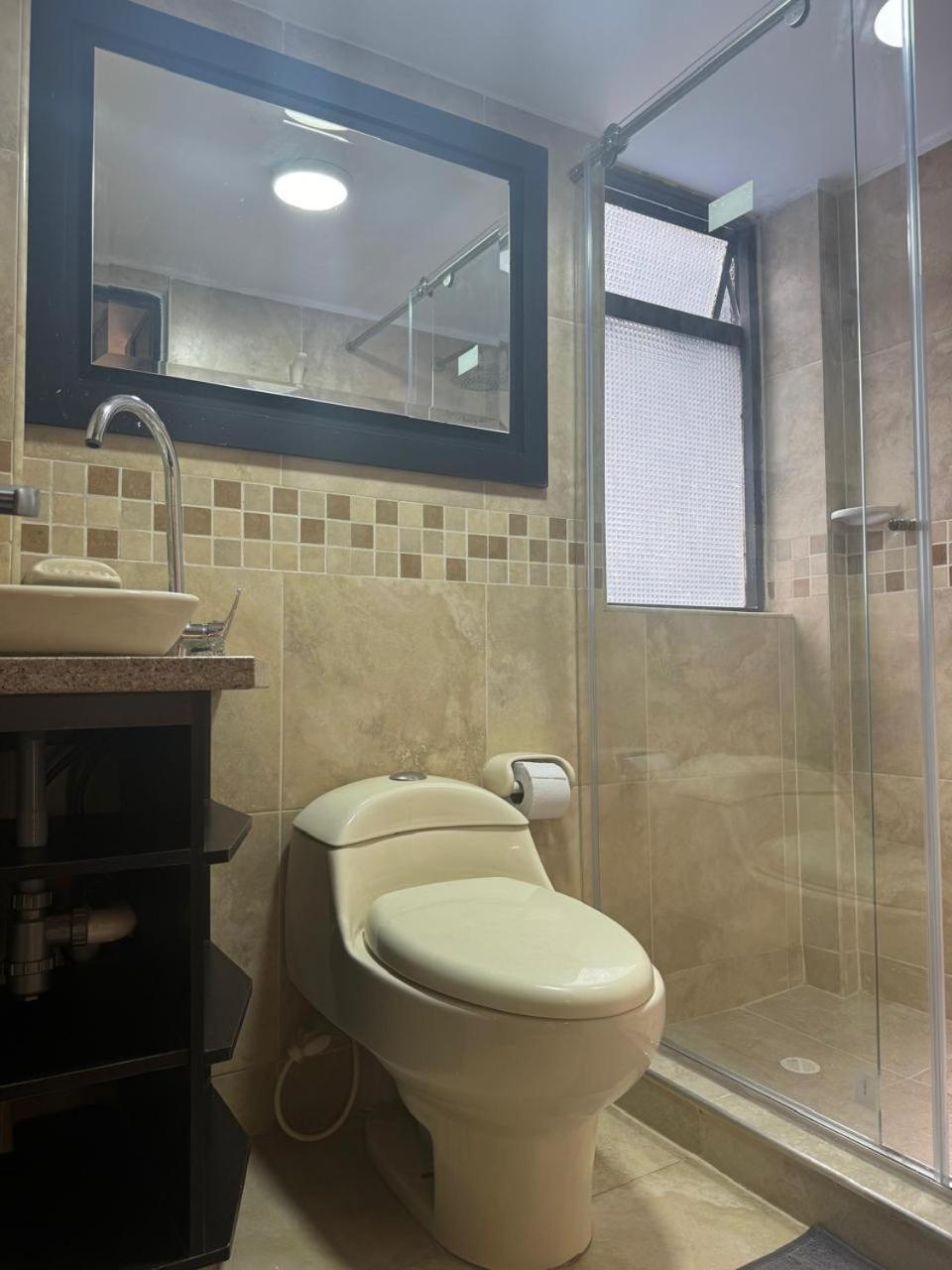Apartahotel Bogota Gran Marquez, Apartaestudios Y Habitaciones Zewnętrze zdjęcie