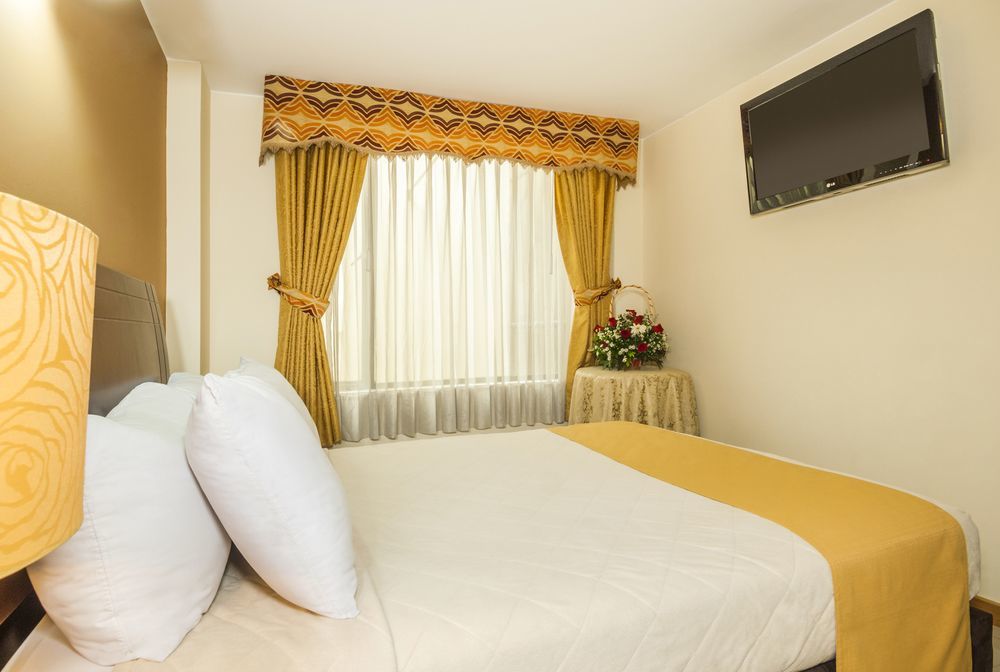 Apartahotel Bogota Gran Marquez, Apartaestudios Y Habitaciones Zewnętrze zdjęcie